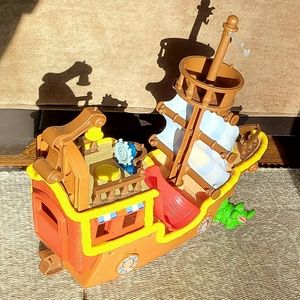 Toy boat. Brand Tikes, musical interactive Jake's pirates Boat.